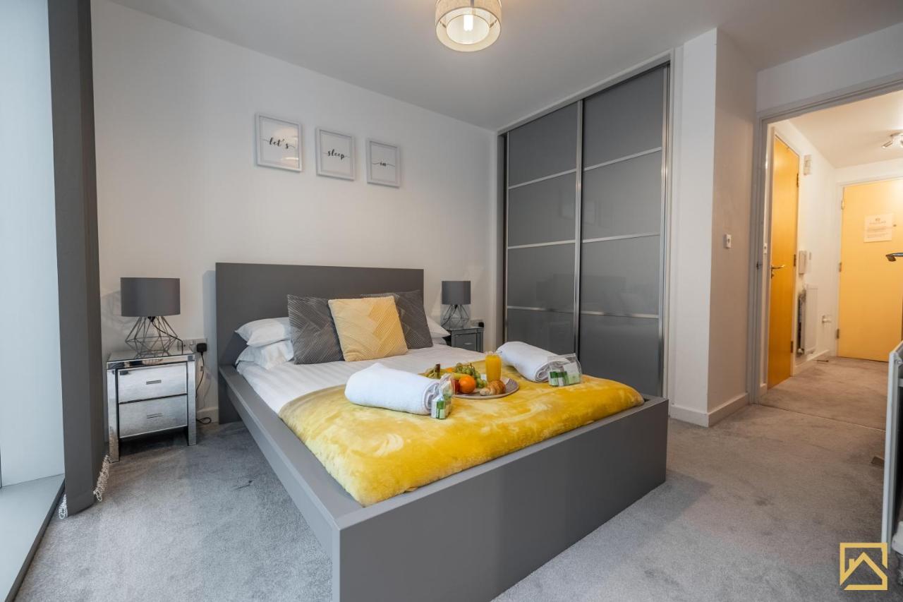 Modern 1 Bed In Central Mk, Free Parking, Smart Tv, Manhattan House By Valore Property Services Milton Keynes Dış mekan fotoğraf
